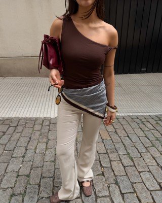 MUSCULOSA COPENHAGUE CHOCOLATE